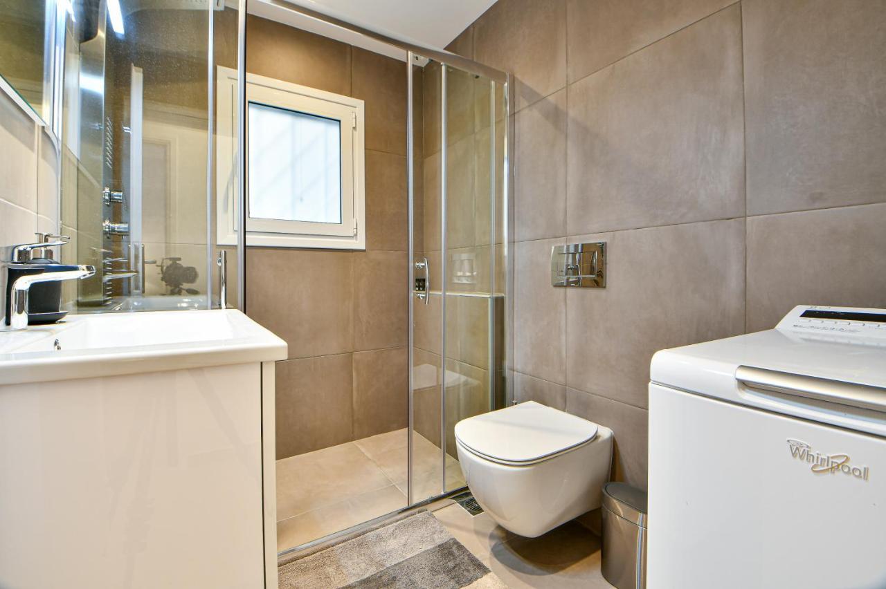 Boutique77 Luxury Apartment Афіни Екстер'єр фото